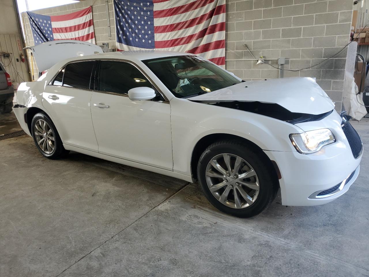 2022 CHRYSLER 300 TOURING VIN:2C3CCARG8NH100185