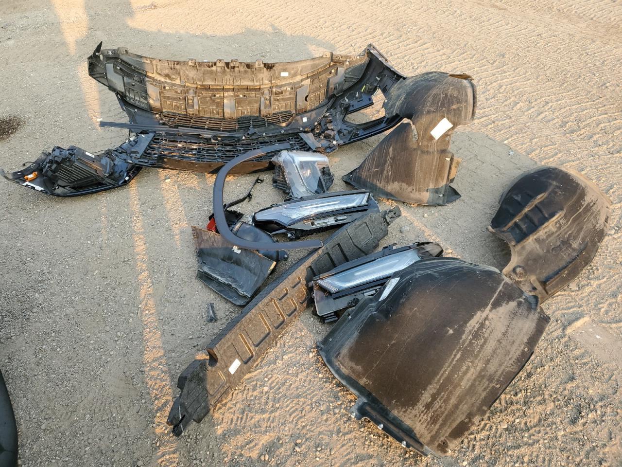 2023 CHEVROLET TRAVERSE LT VIN:1GNEVHKW9PJ232664