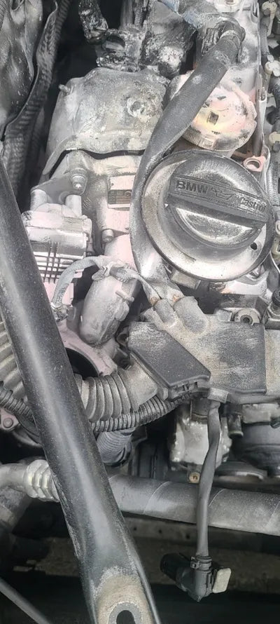 2015 BMW 740 WBAYB0107FGL96825 VIN:WBAYB0107FGL96825