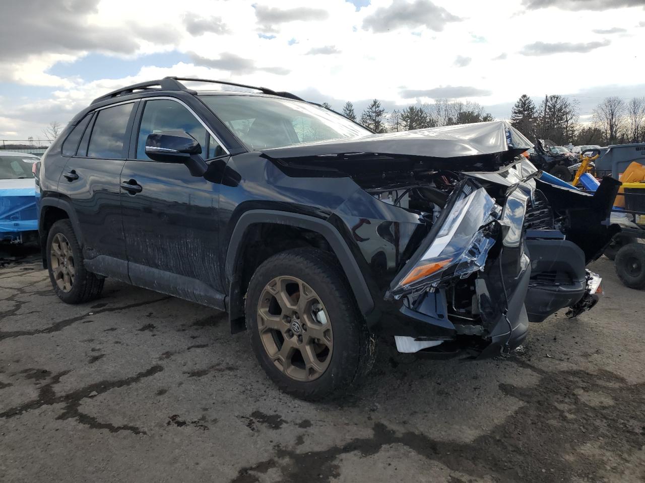 2024 TOYOTA RAV4 WOODLAND EDITION VIN:2T3UWRFVXRW238325