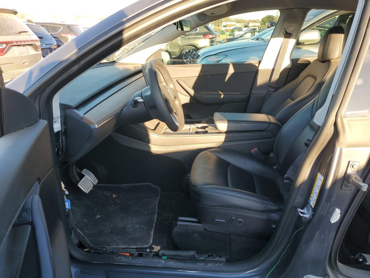 2022 TESLA MODEL Y  VIN:7SAYGDEF9NF397612