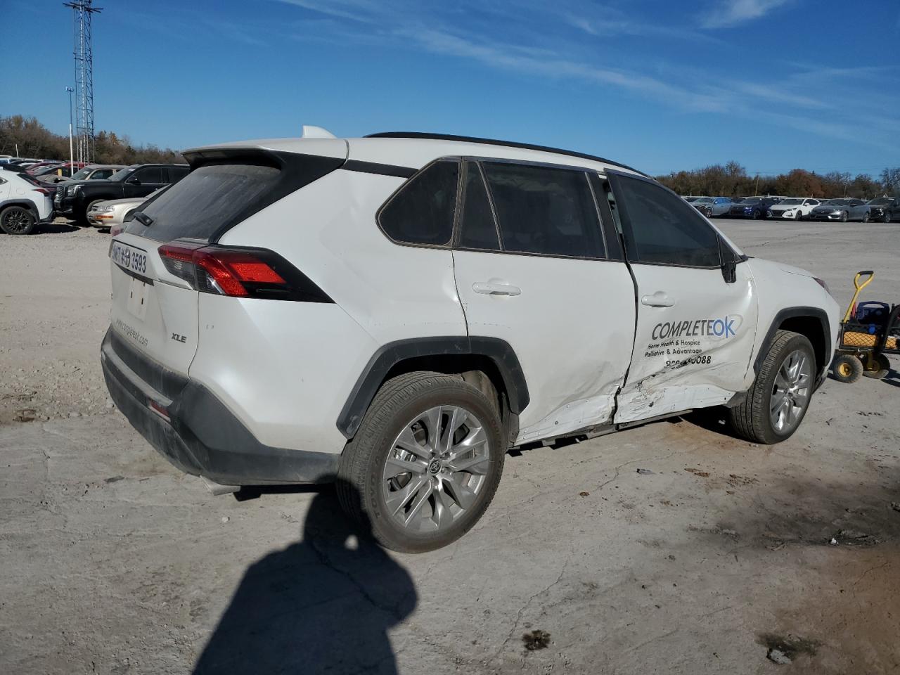 2024 TOYOTA RAV4 XLE PREMIUM VIN:2T3C1RFV8RW323593