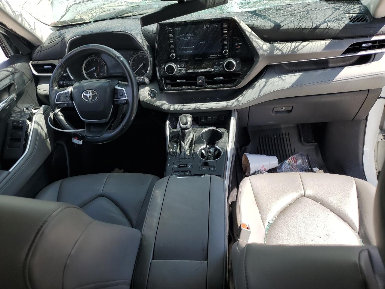 2022 TOYOTA HIGHLANDER XLE VIN:5TDGZRBH8NS194597