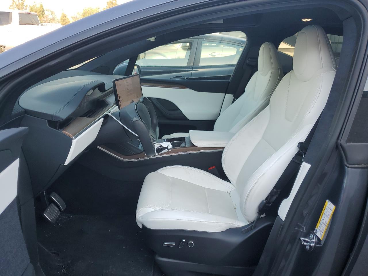 2022 TESLA MODEL X  VIN:7SAXCAE53NF349228