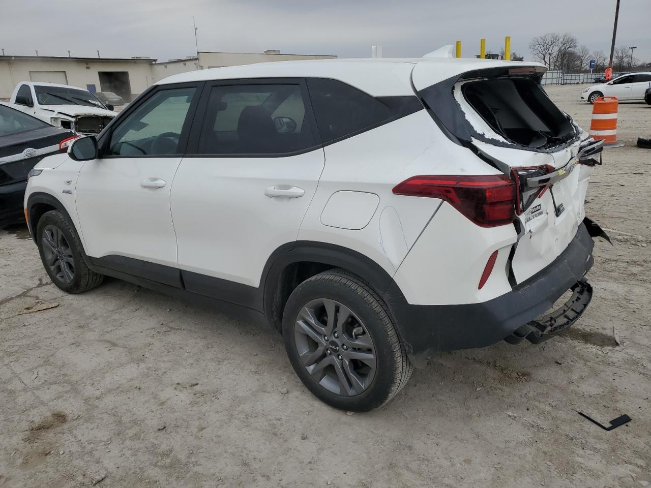 2022 KIA SELTOS LX VIN:KNDEPCAA9N7324329
