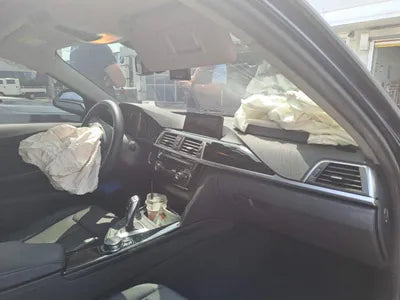 2016 BMW 320 WBA8C5101GK640736 VIN:WBA8C5101GK640736