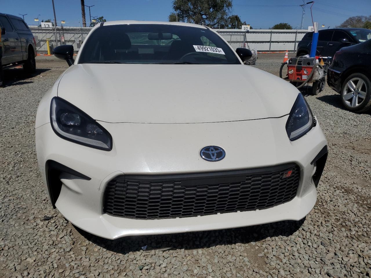 2024 TOYOTA GR 86 PREMIUM VIN:JF1ZNBE10R8754638