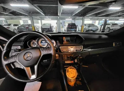 2016 Mercedes-Benz E 220 VIN: