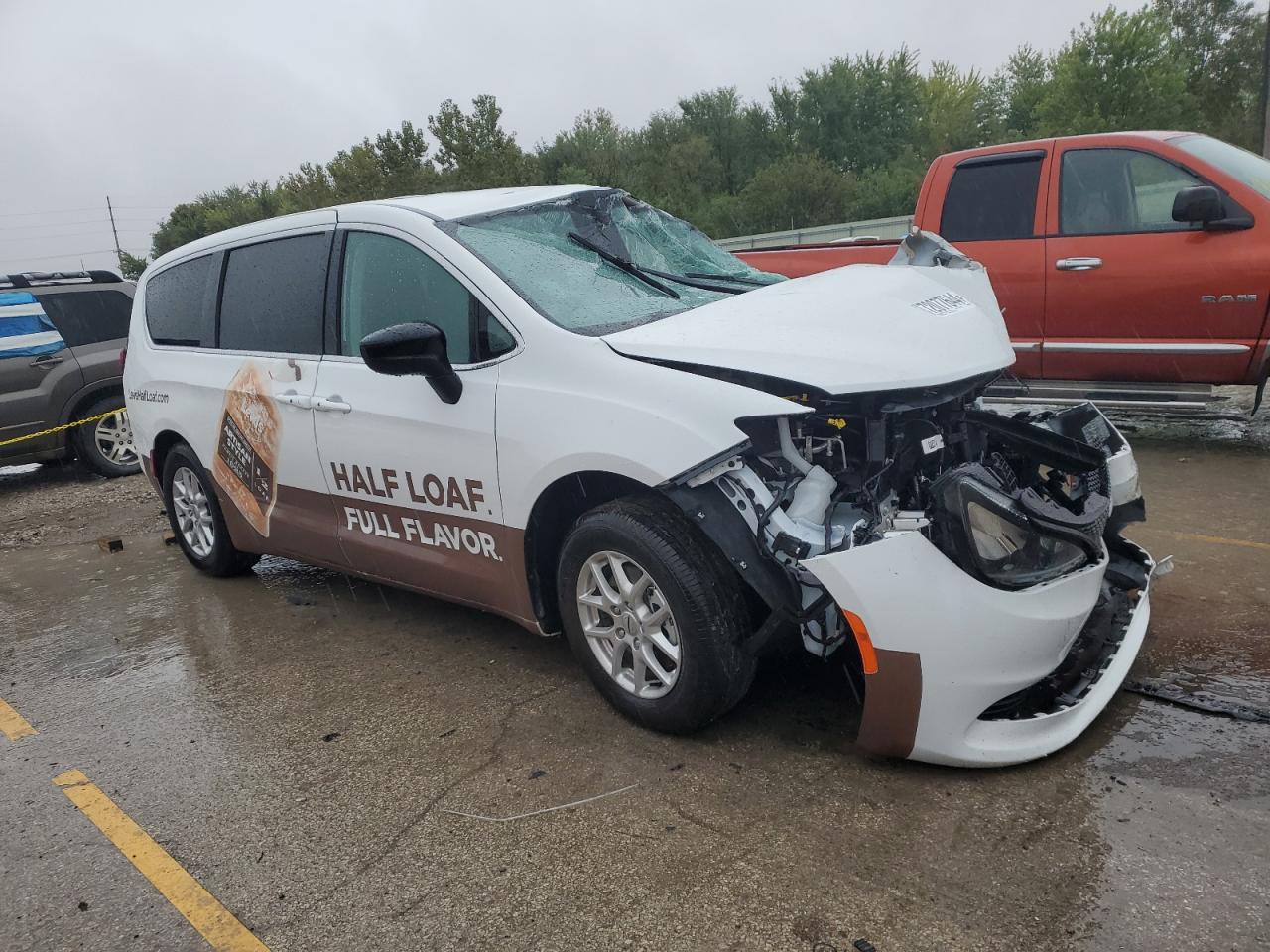 2024 CHRYSLER VOYAGER LX VIN:2C4RC1CG5RR132039