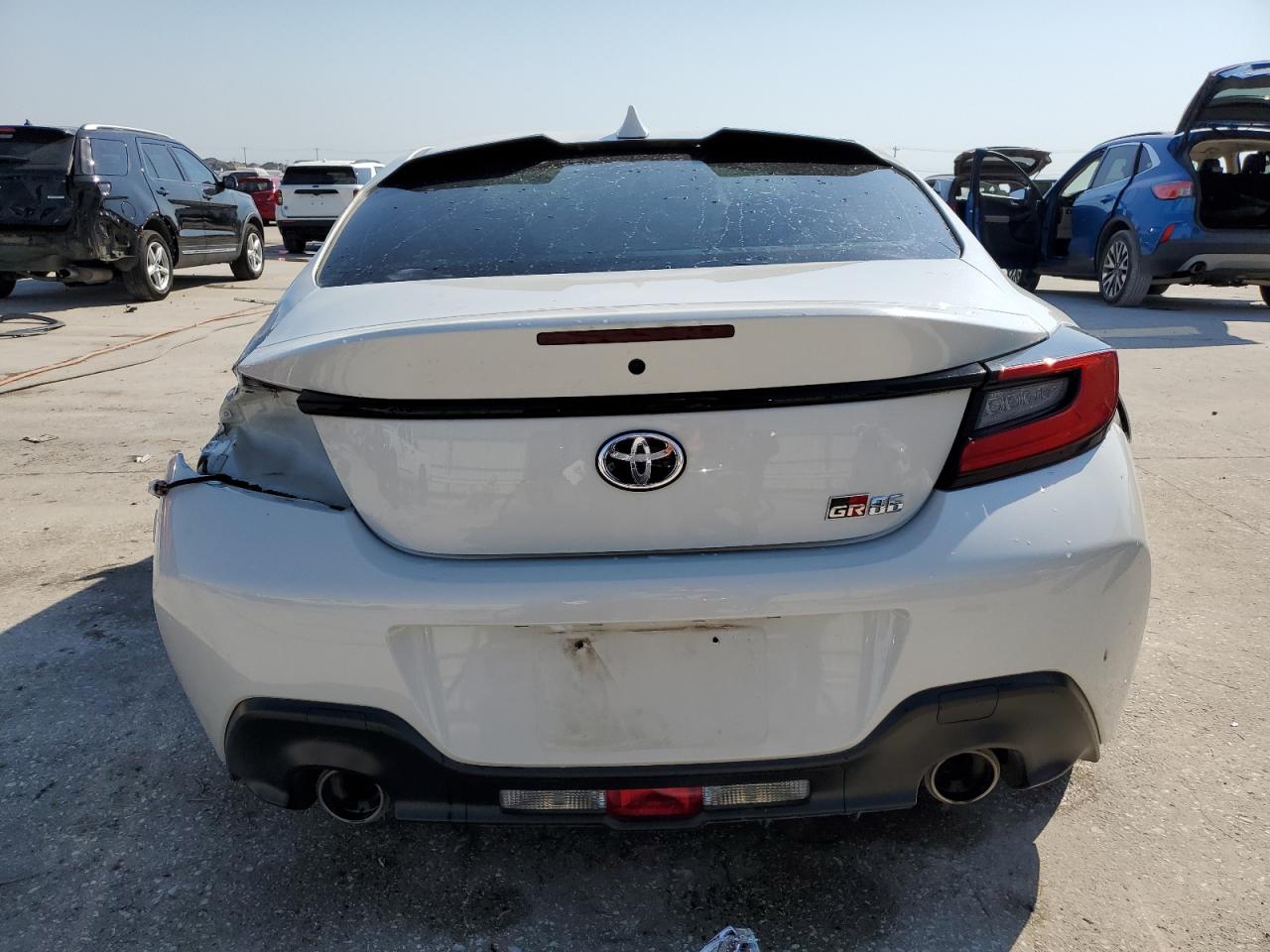 2022 TOYOTA GR 86  VIN:JF1ZNBB17N9751485