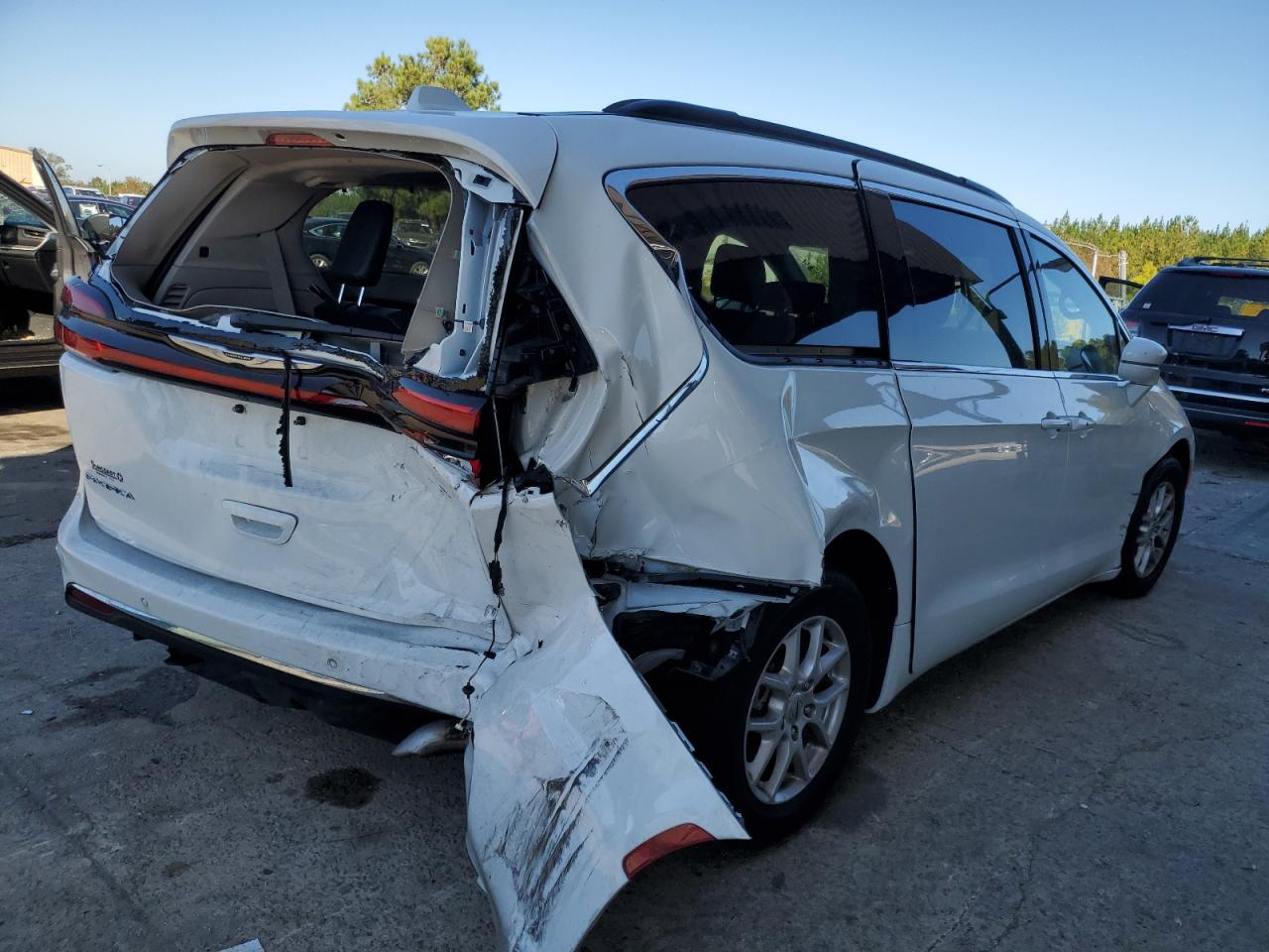 2022 CHRYSLER PACIFICA TOURING L VIN:2C4RC1BG0NR153702
