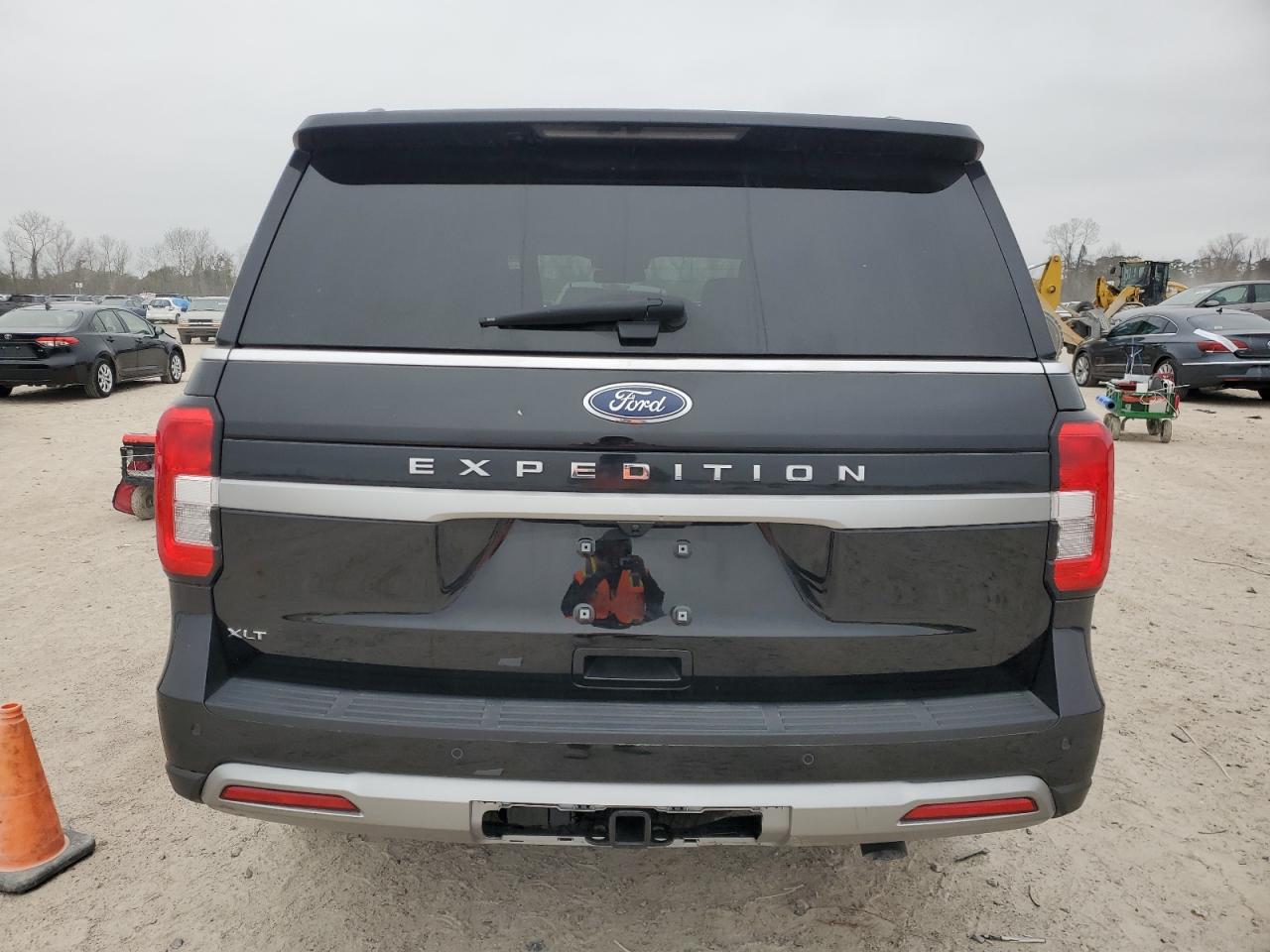 2024 FORD EXPEDITION XLT VIN:1FMJU1H84REA66331