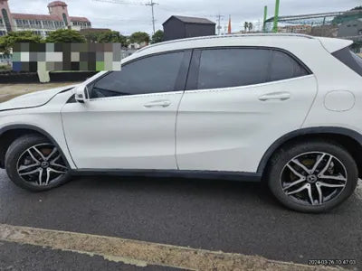 2018 Mercedes-Benz GLA 220 VIN: