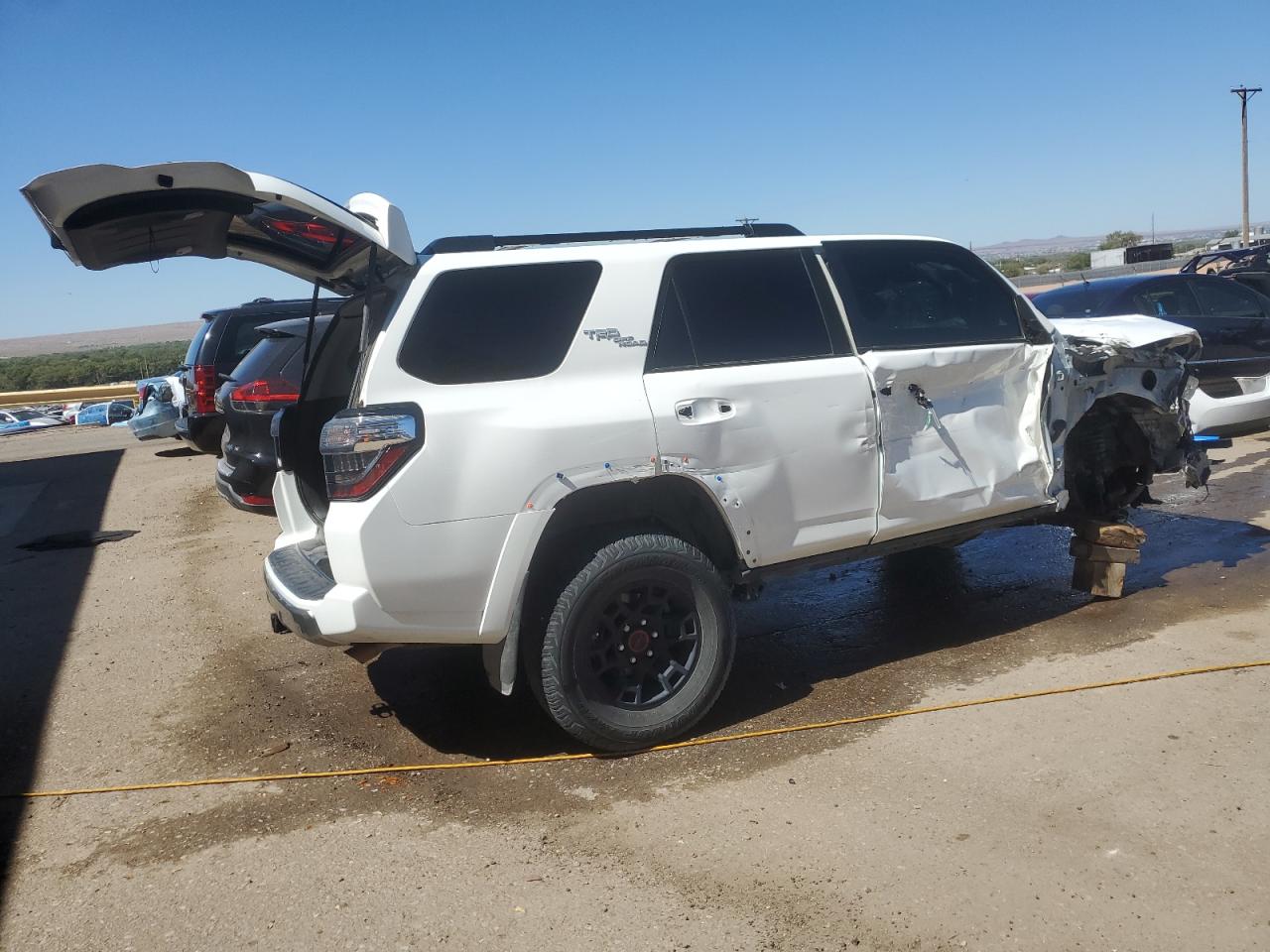 2023 TOYOTA 4RUNNER SE VIN:JTERU5JR8P6102624