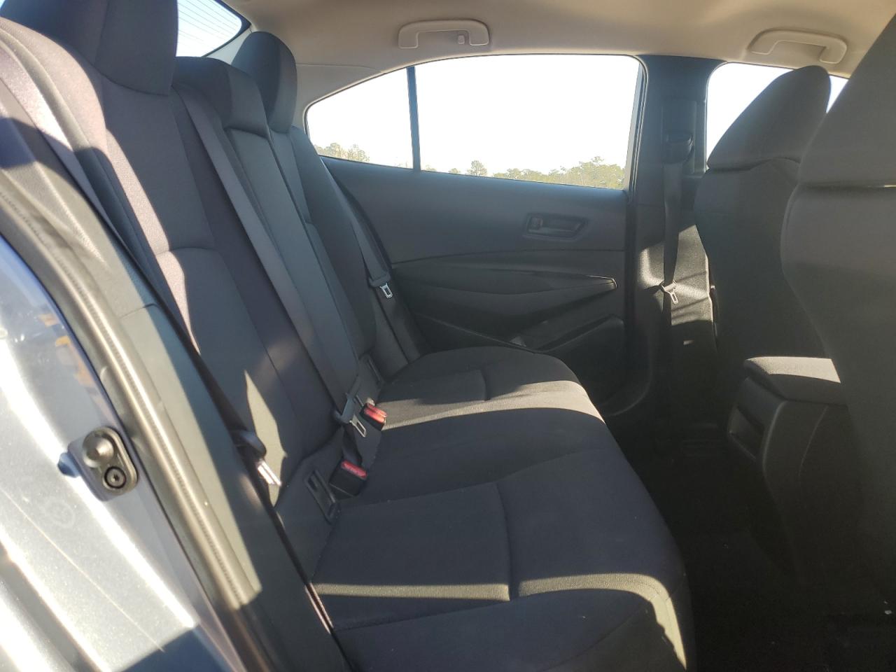 2022 TOYOTA COROLLA LE VIN:JTDEPMAE7N3009383