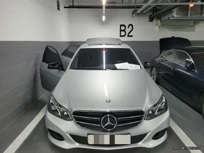 2015 Mercedes-Benz E 220 VIN: