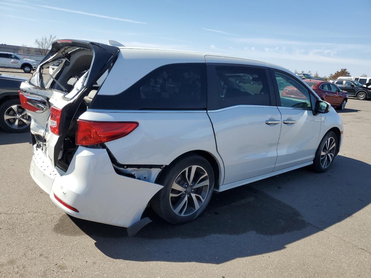 2022 HONDA ODYSSEY TOURING VIN:5FNRL6H84NB018604