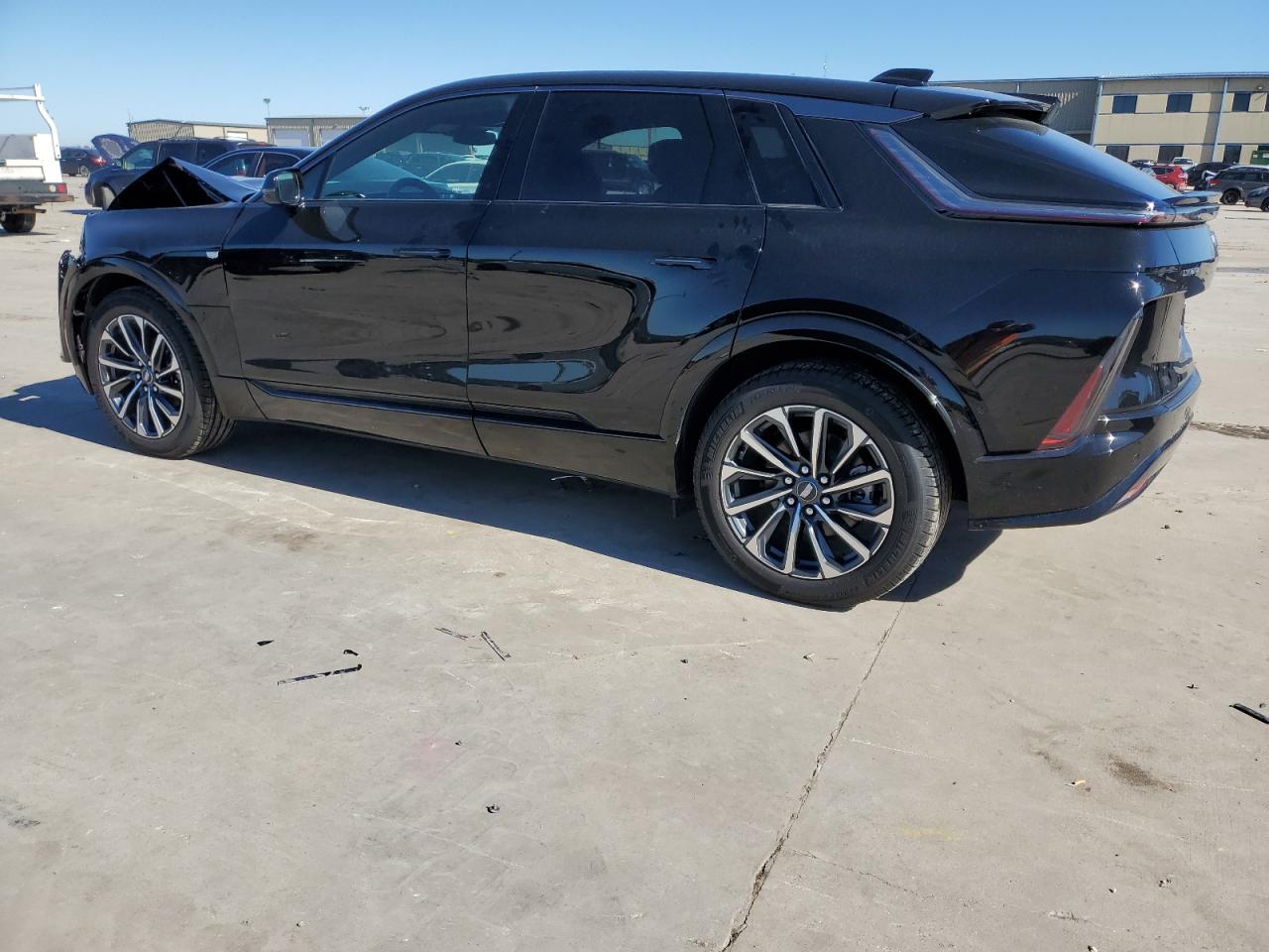 2024 CADILLAC LYRIQ SPORT VIN:1GYKPTRL0RZ143133