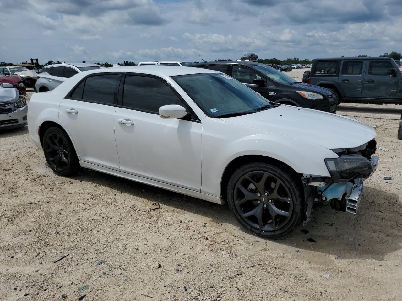 2022 CHRYSLER 300 TOURING L VIN:2C3CCADG5NH262850