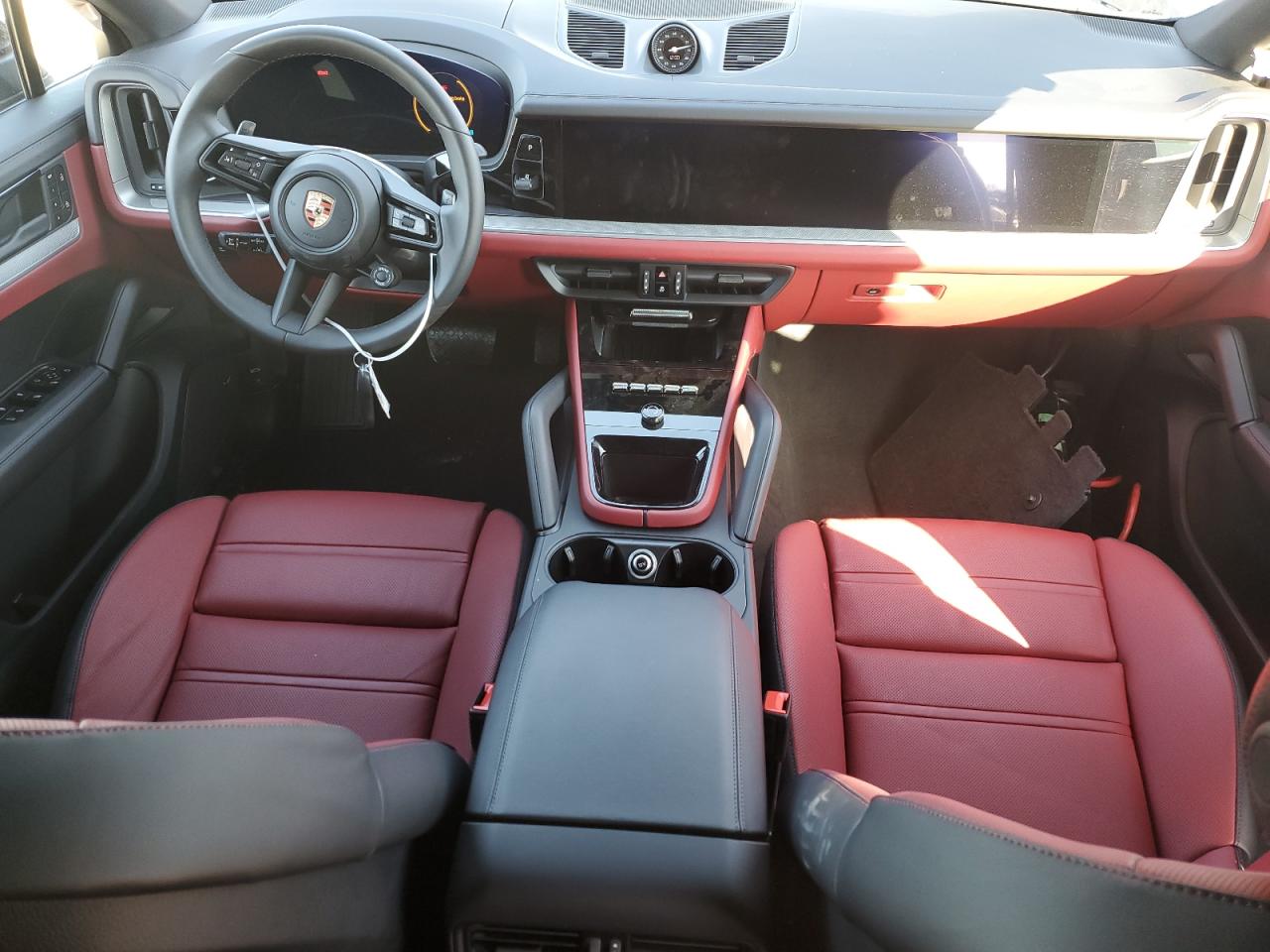 2024 PORSCHE CAYENNE COUPE VIN:WP1BA2AY5RDA55876