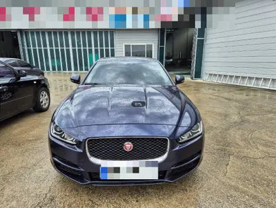 2018 Jaguar XE VIN: