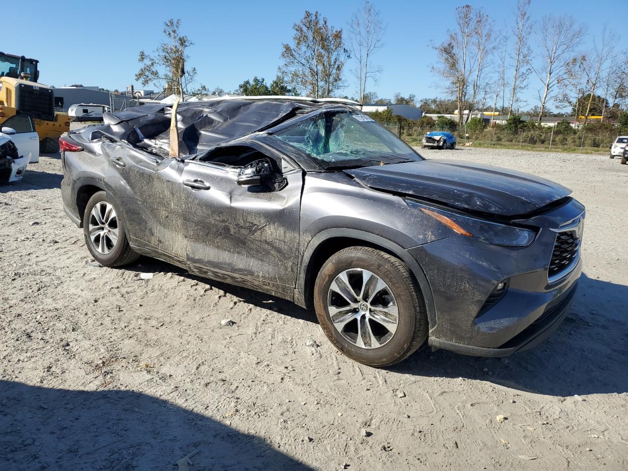 2022 TOYOTA HIGHLANDER XLE VIN:5TDGZRAH1NS540927