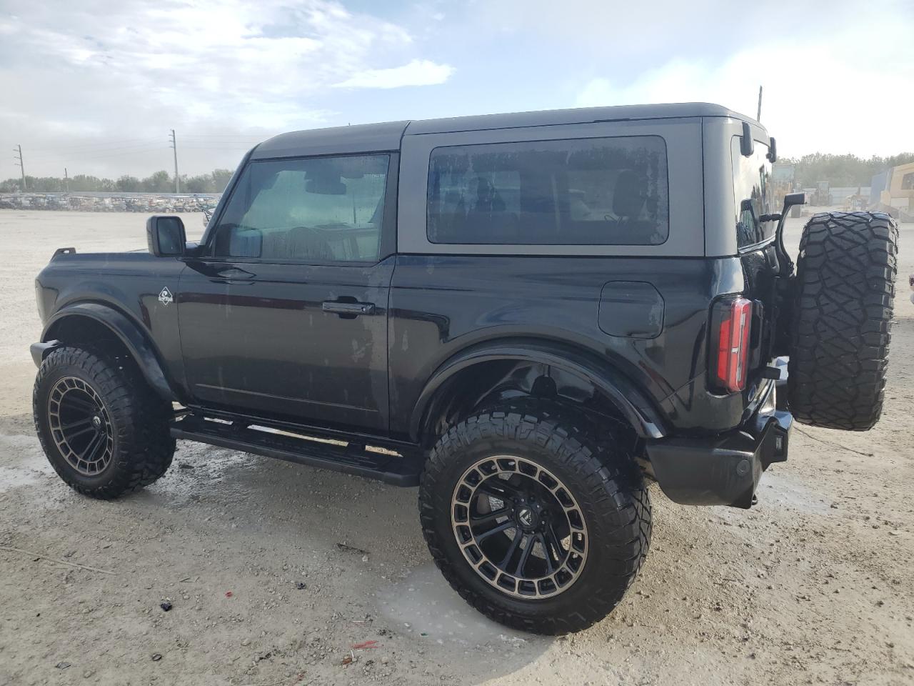 2022 FORD BRONCO BASE VIN:1FMDE5AHXNLB04601