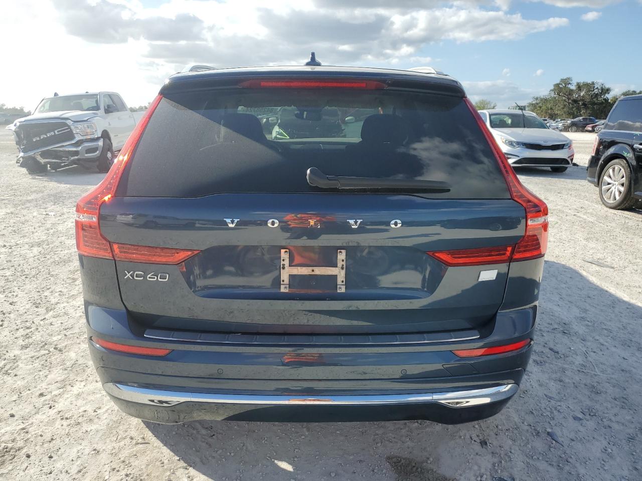 2022 VOLVO XC60 T8 RECHARGE INSCRIPTION VIN:YV4H60DL2N1069891