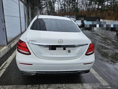 2017 Mercedes-Benz E 200 VIN: