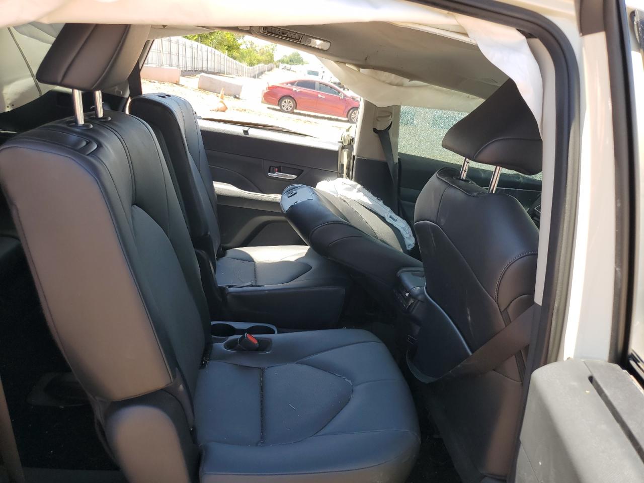 2024 TOYOTA GRAND HIGHLANDER XLE VIN:5TDAAAB5XRS025336