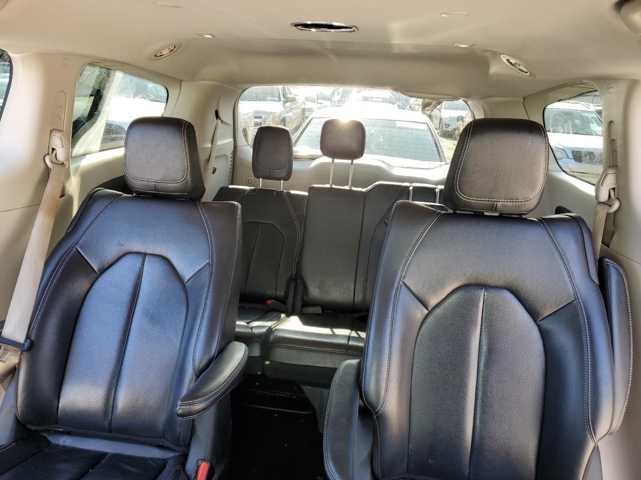 2022 CHRYSLER PACIFICA HYBRID TOURING L VIN:2C4RC1L78NR121420