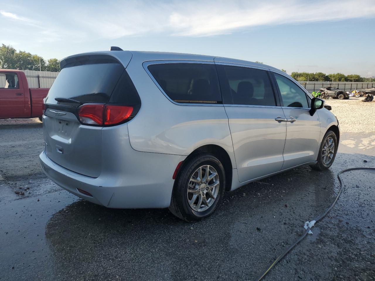 2022 CHRYSLER VOYAGER LX VIN:2C4RC1CG2NR141565