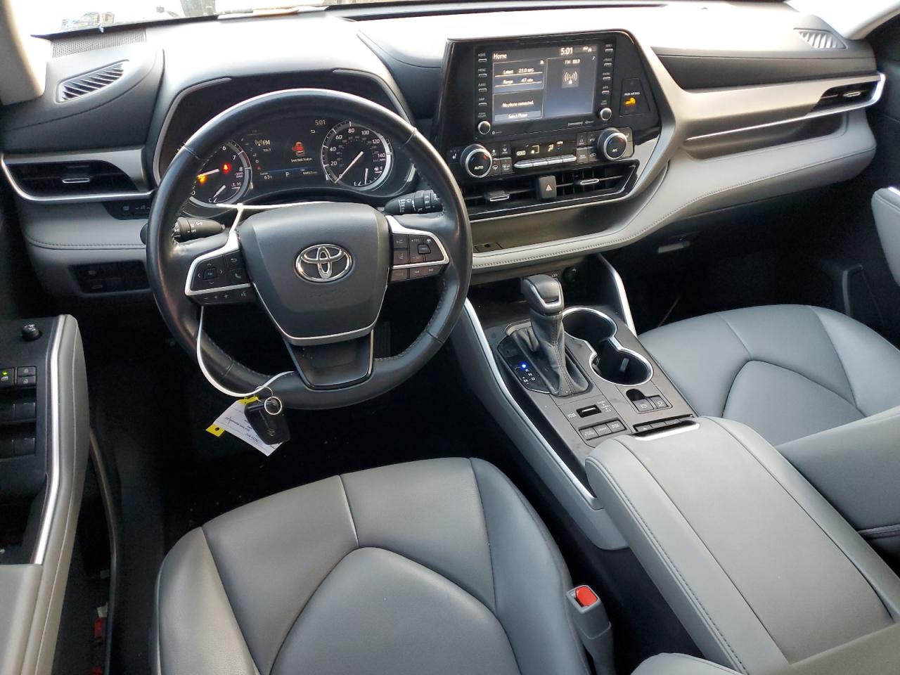 2022 TOYOTA HIGHLANDER XLE VIN:5TDGZRBH1NS165345