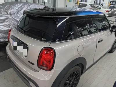 2021 MINI Cooper VIN: