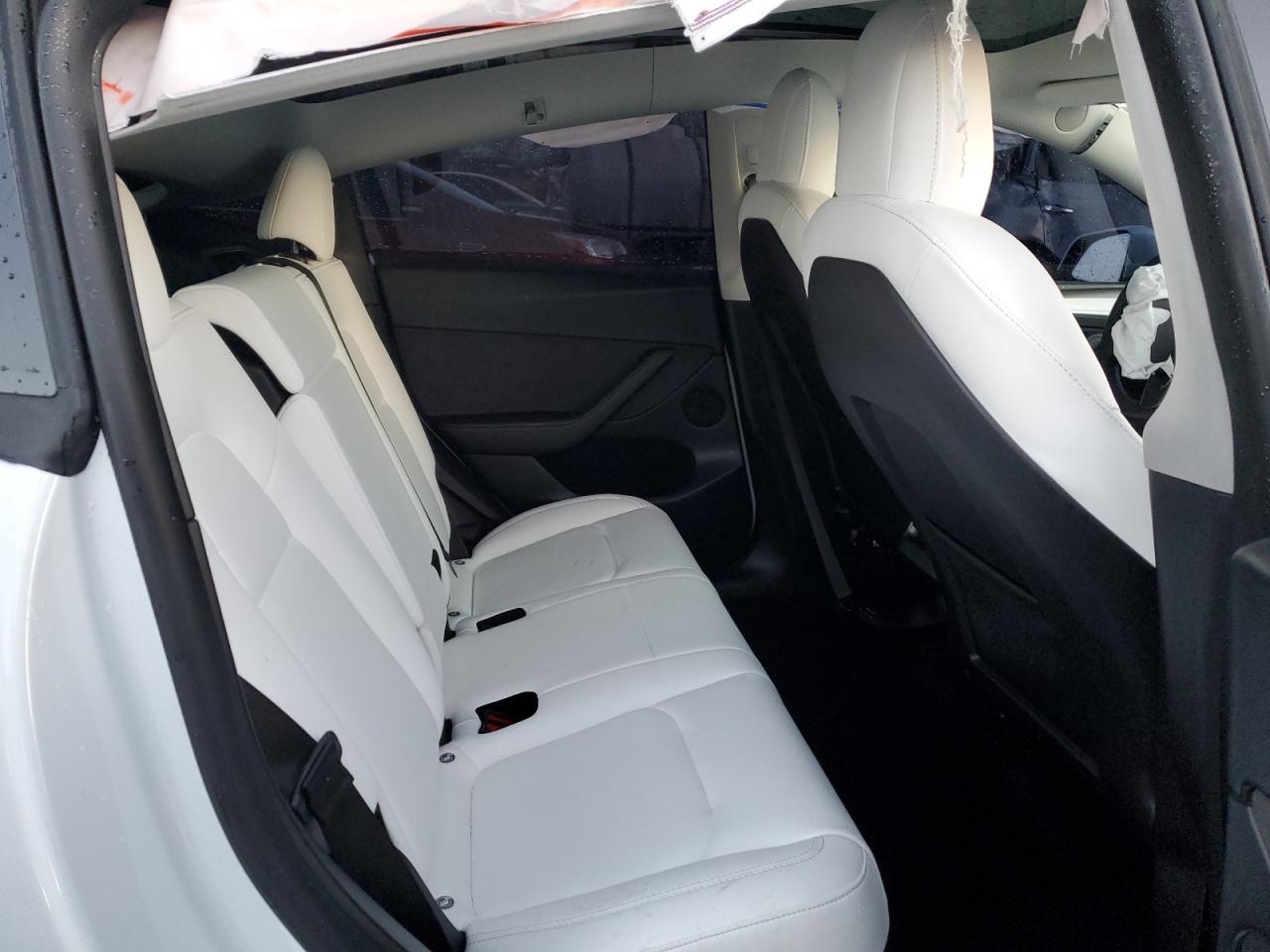 2022 TESLA MODEL Y  VIN:7SAYGDEF7NF545885