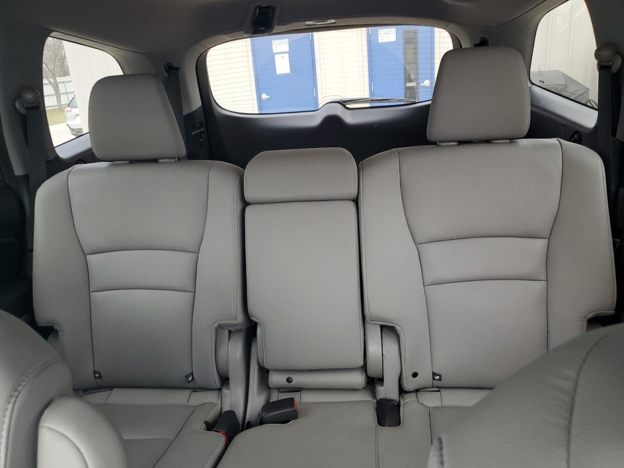 2022 HONDA PILOT TOURING VIN:5FNYF6H91NB016644