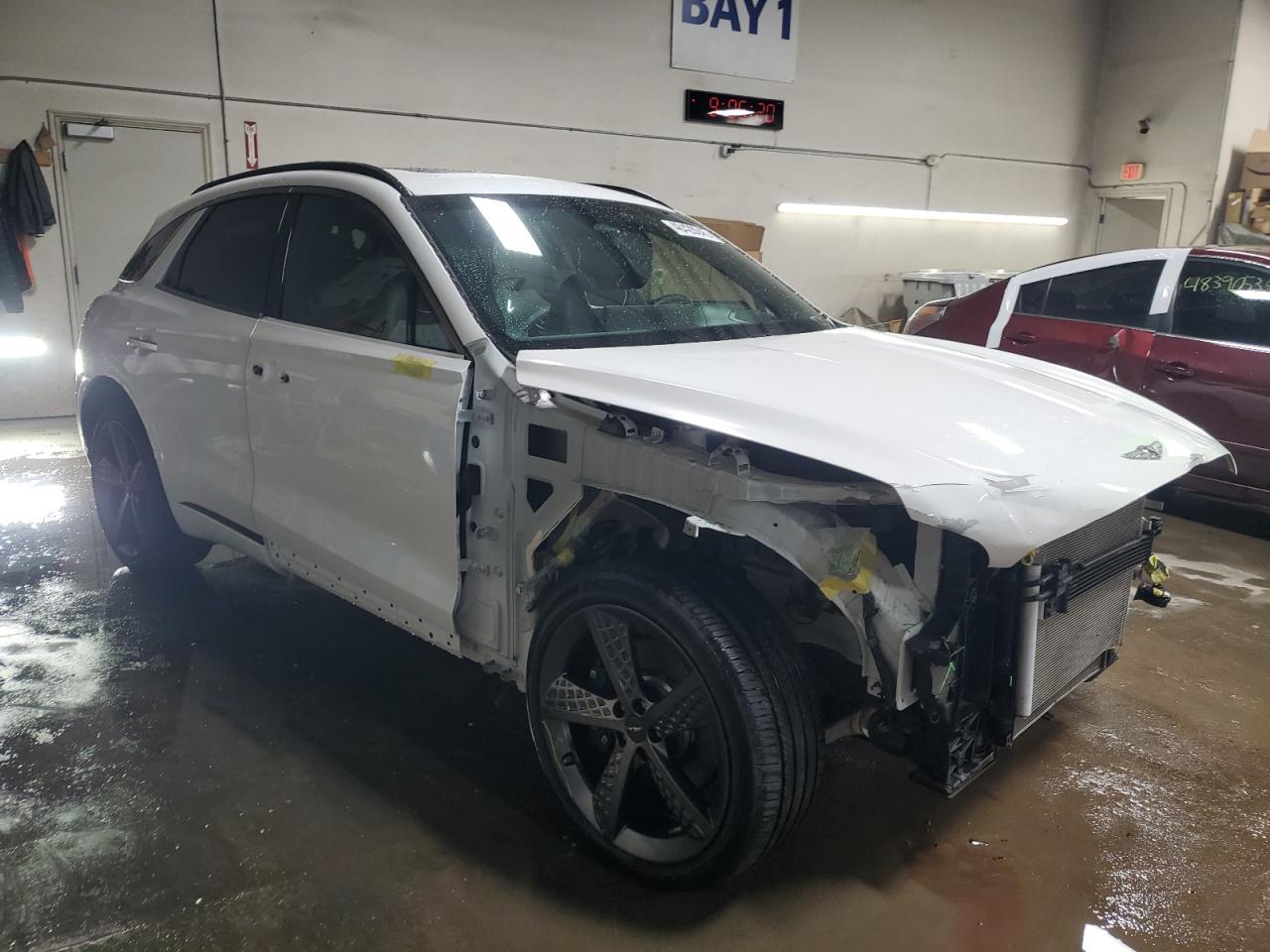 2023 GENESIS GV70 BASE VIN:KMUMCDTC7PU085781