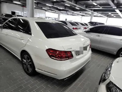 2015 Mercedes-Benz E 200 VIN: