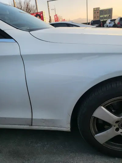 2018 Mercedes-Benz C 200 WDDWF4CB0JF709075 VIN:WDDWF4CB0JF709075