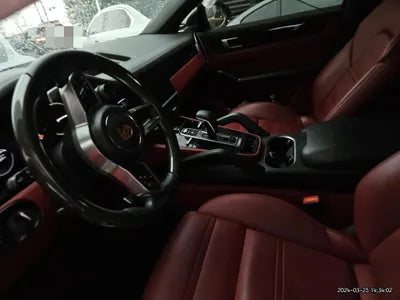 2021 Porsche Cayenne VIN: