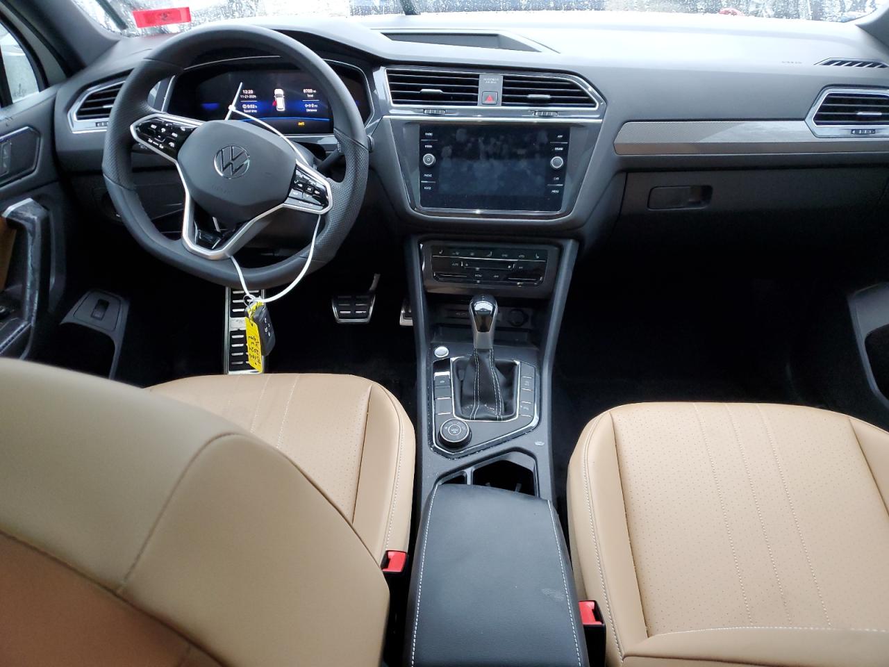 2024 VOLKSWAGEN TIGUAN SE R-LINE BLACK VIN:3VV8B7AX4RM114399