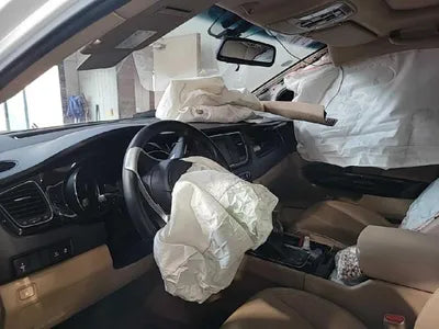 2017 Kia Carnival KNAME81ABHS325129 VIN:KNAME81ABHS325129