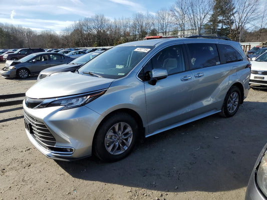 2022 TOYOTA SIENNA XLE VIN:5TDYRKEC5NS130237