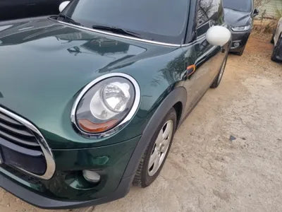 2015 MINI Cooper VIN: