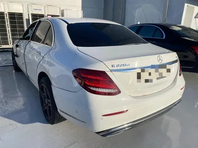 2017 Mercedes-Benz E 220 VIN: