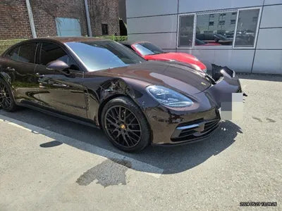 2020 Porsche Panamera VIN: