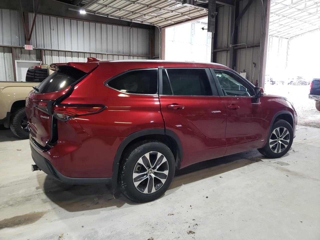 2023 TOYOTA HIGHLANDER HYBRID XLE VIN:5TDKBRCH6PS117923