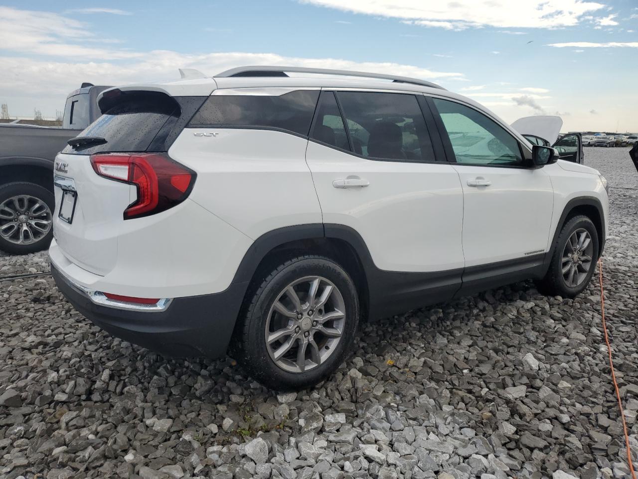 2022 GMC TERRAIN SLT VIN:3GKALPEV1NL210419