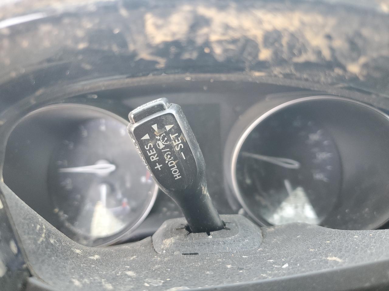 2022 TOYOTA C-HR XLE VIN:NMTKHMBX8NR144398