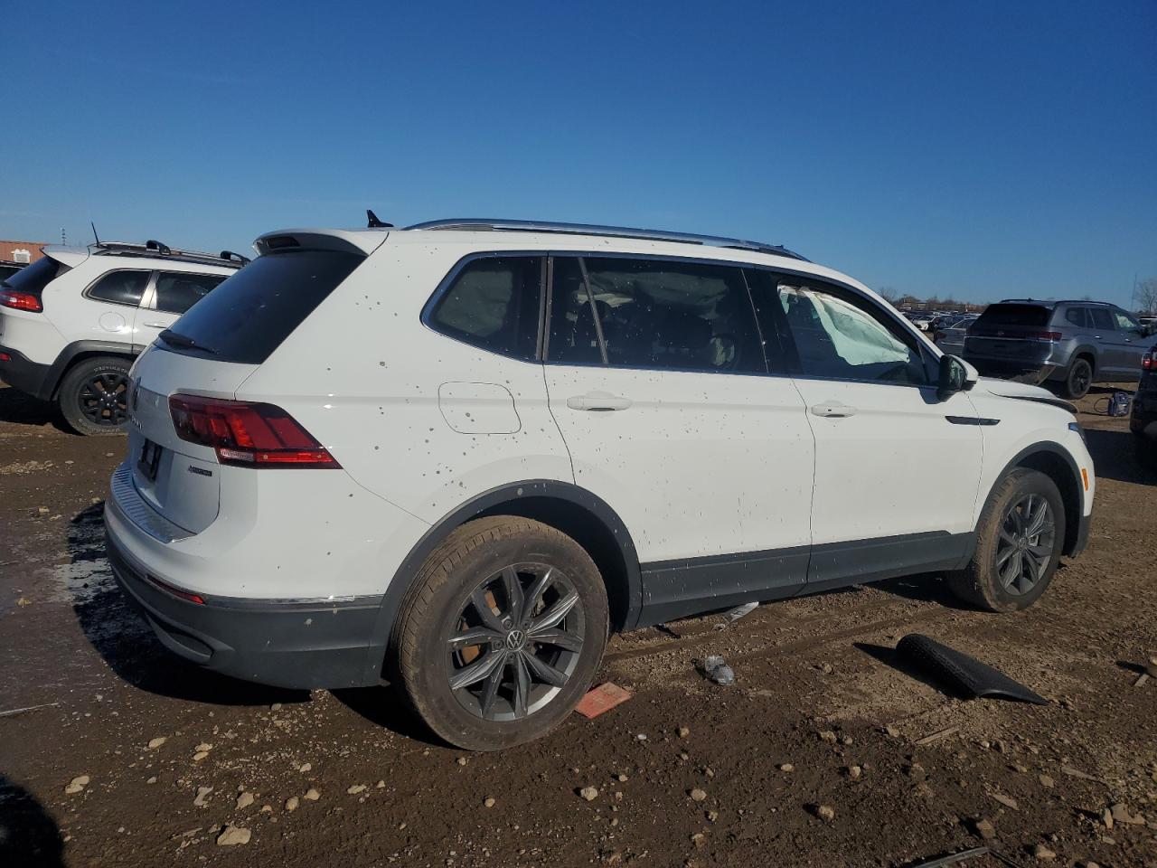 2022 VOLKSWAGEN TIGUAN SE VIN:3VV2B7AX0NM138831